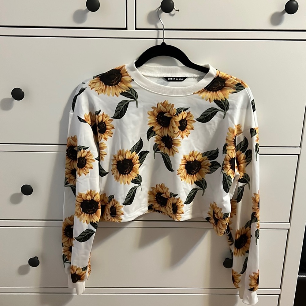 Sunflower cropped top